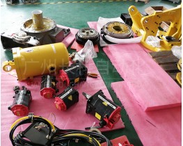 發(fā)那科機器人R-2000iC本體拆機件銷售：電機、減速器、平衡缸……